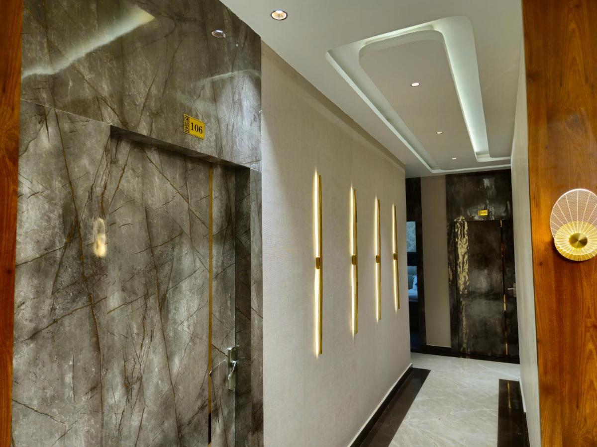 Krishna Residency - A Boutique Hotel Барели Экстерьер фото